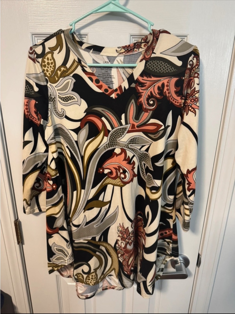 Lily Floral V-Neck Tunic in Black & Cream with Coral Accents